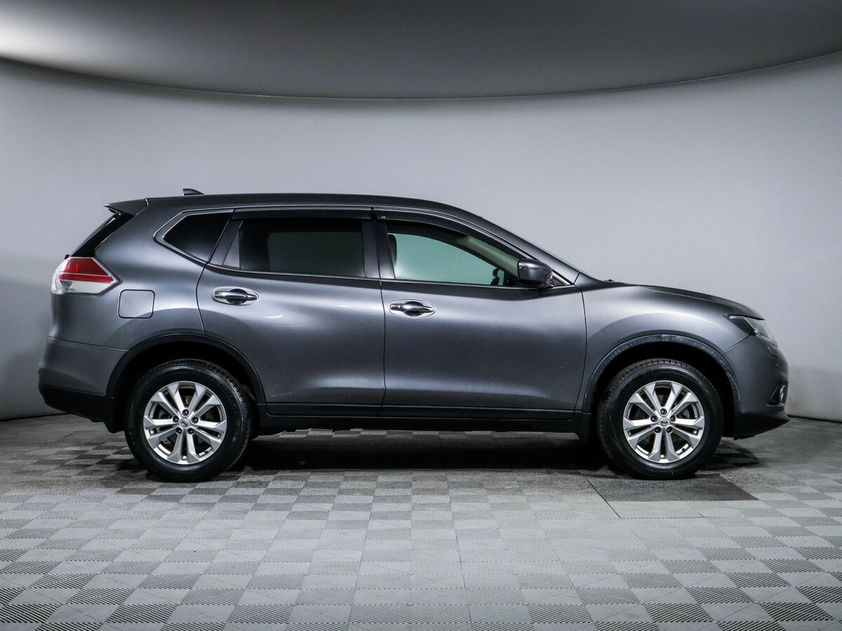 Б/У Ниссан Икс-Трейл 2018 года. Фото: #3