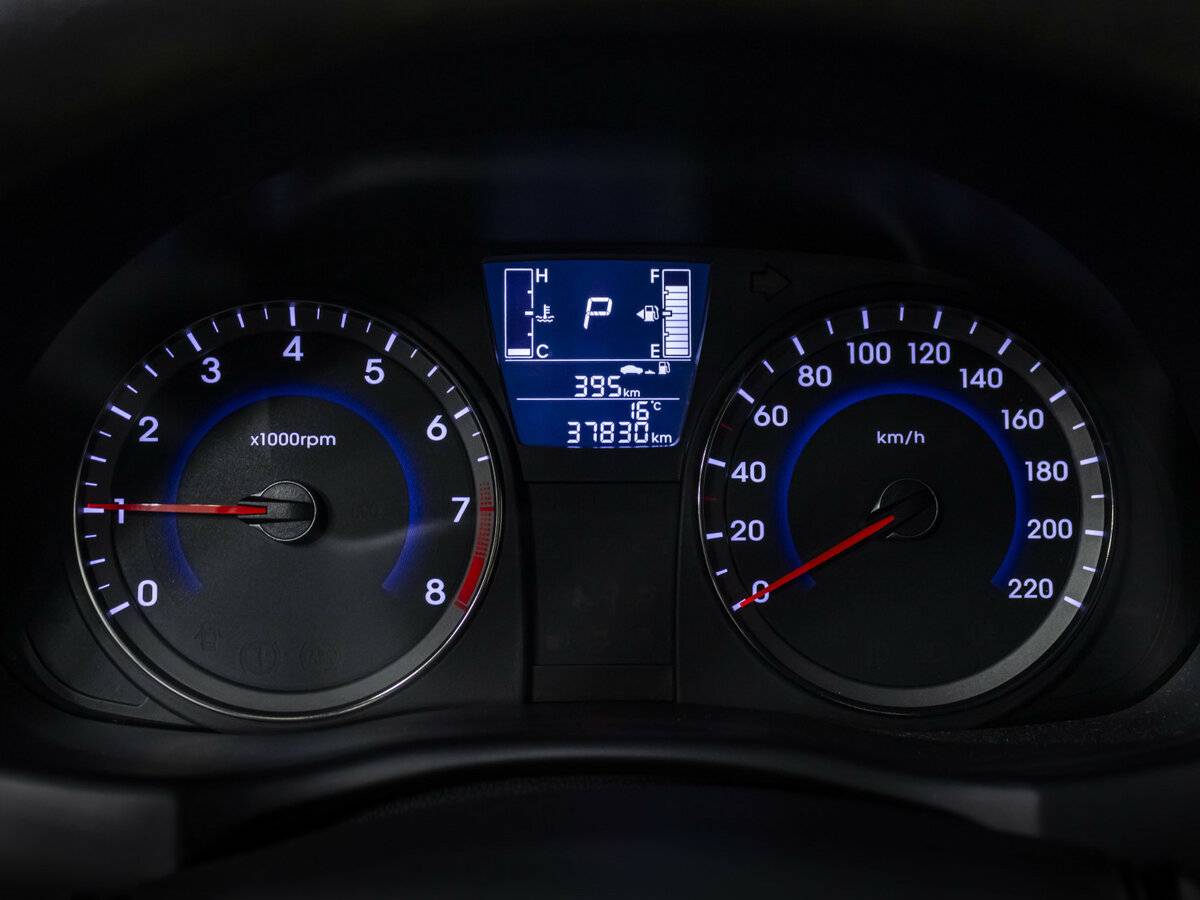 Б/У Хендай Солярис 2015 года. Фото: #9