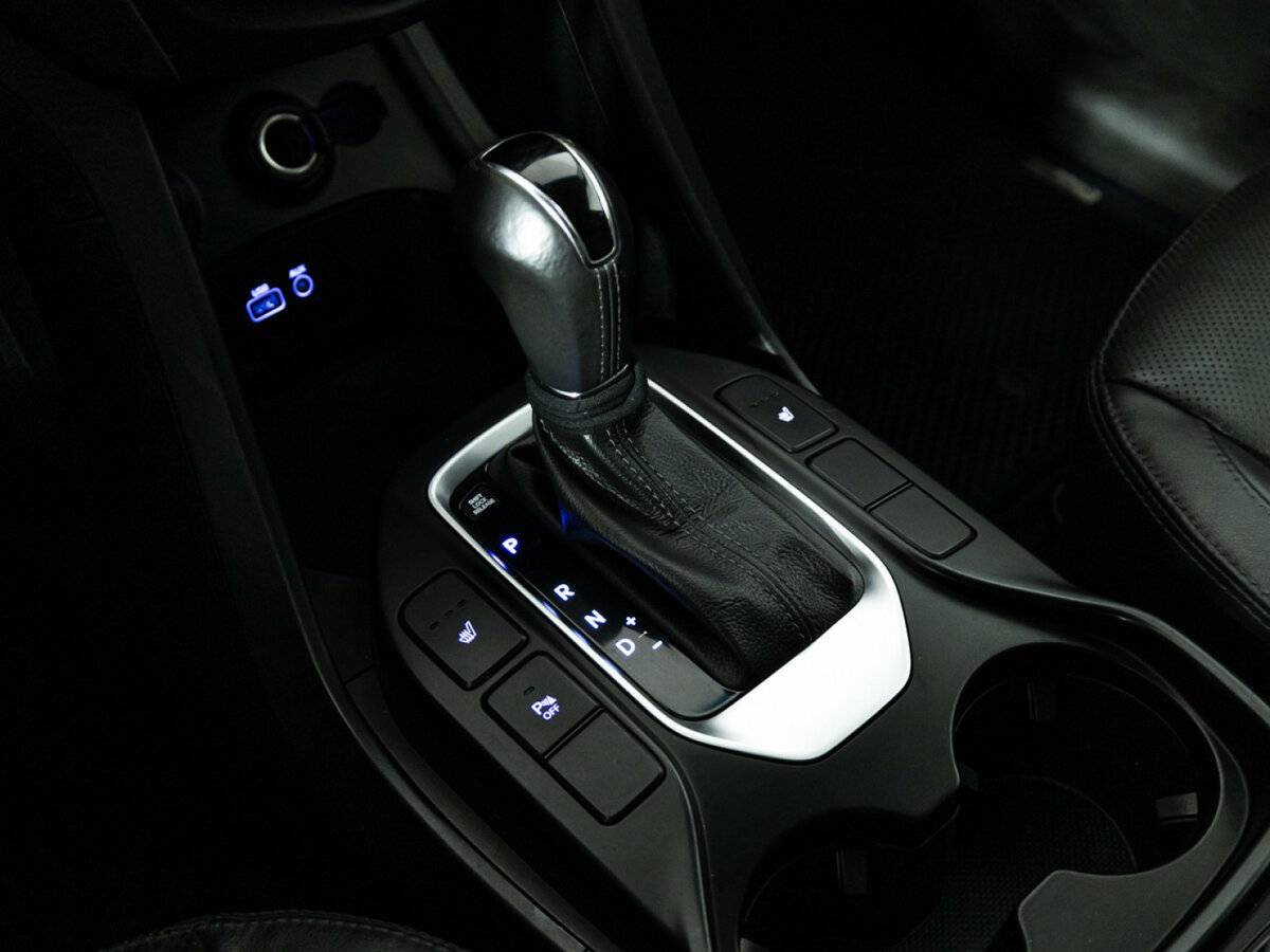 Б/У Хендай Санта Фе 2017 года. Фото: #12