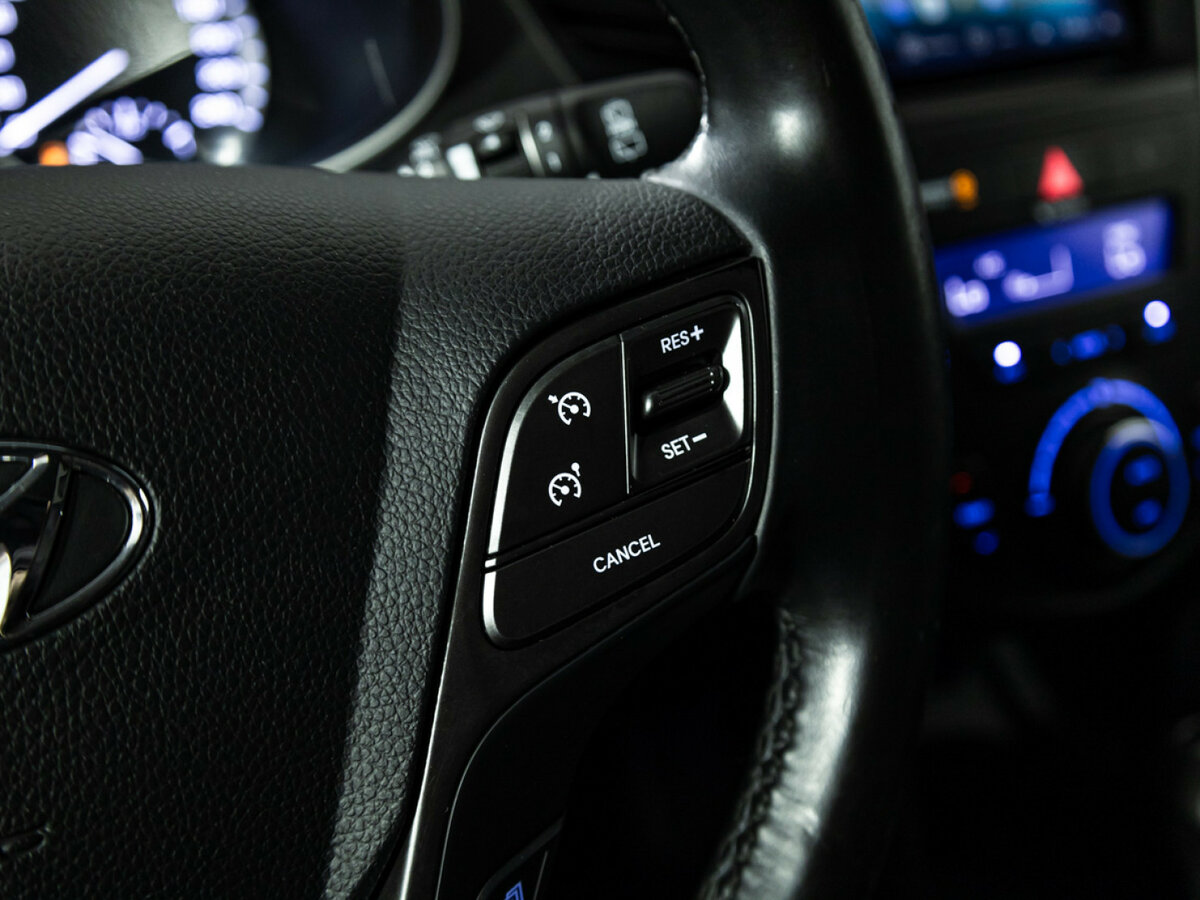 Б/У Хендай Санта Фе 2017 года. Фото: #14