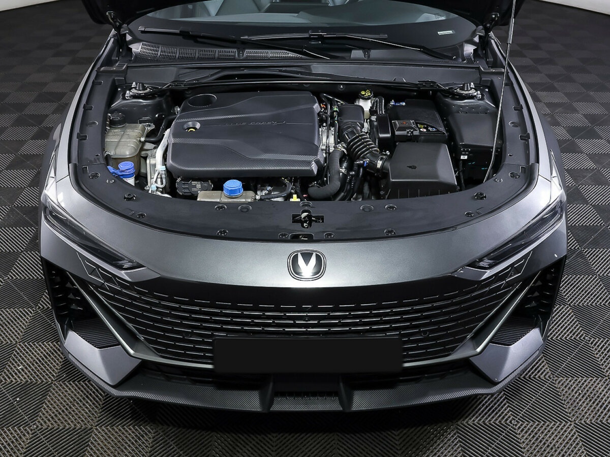 Б/У Чанган УНИ-В 2023 года. Фото: #8