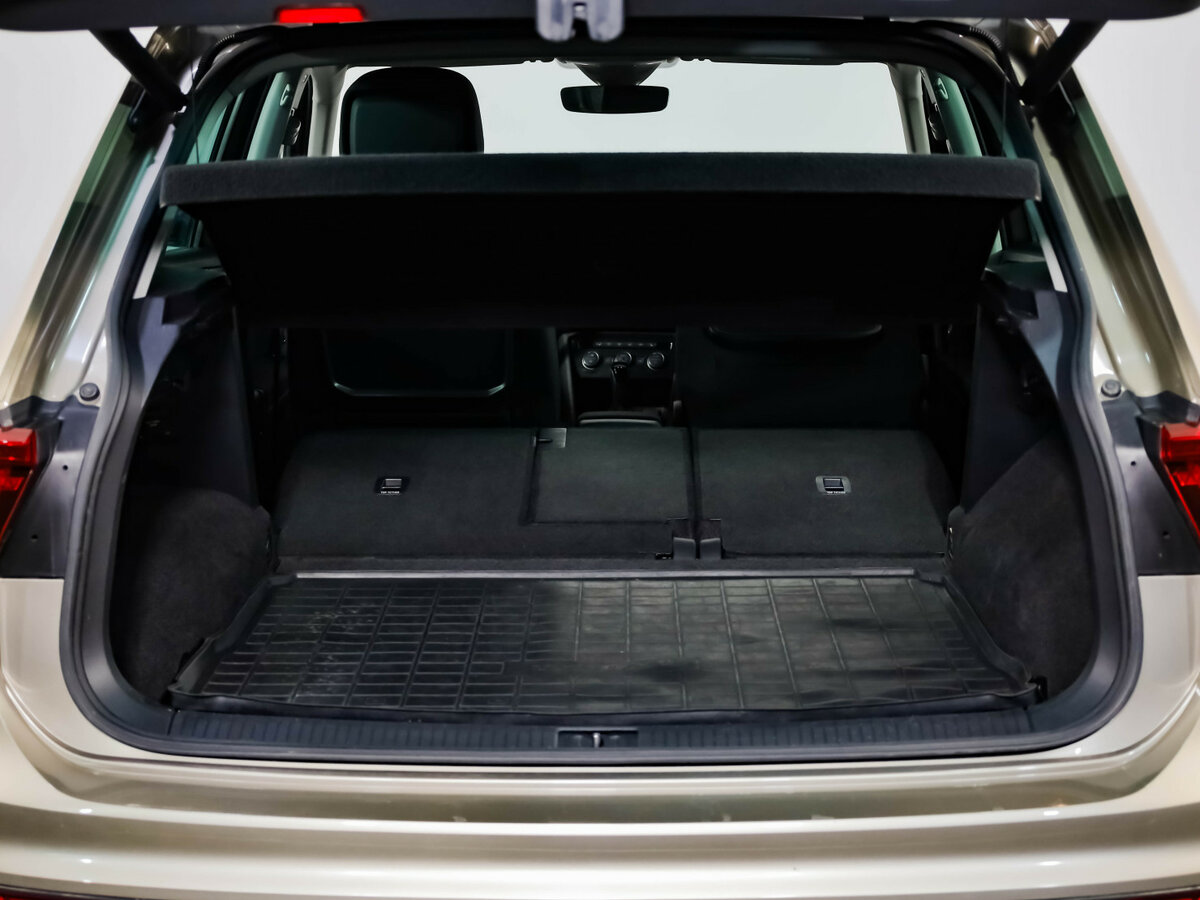 Б/У Фольксваген Тигуан 2020 года. Фото: #29