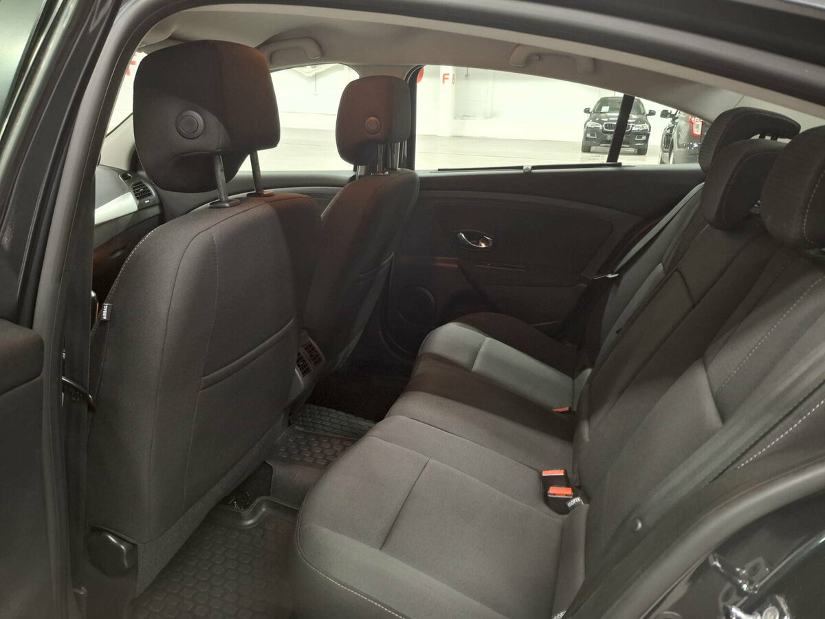 Б/У Рено Флюенс 2012 года. Фото: #11