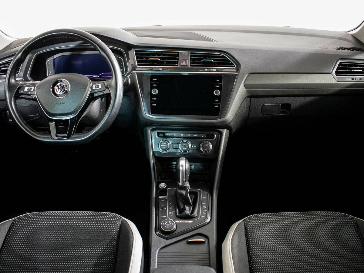 Б/У Фольксваген Тигуан 2019 года. Фото: #9