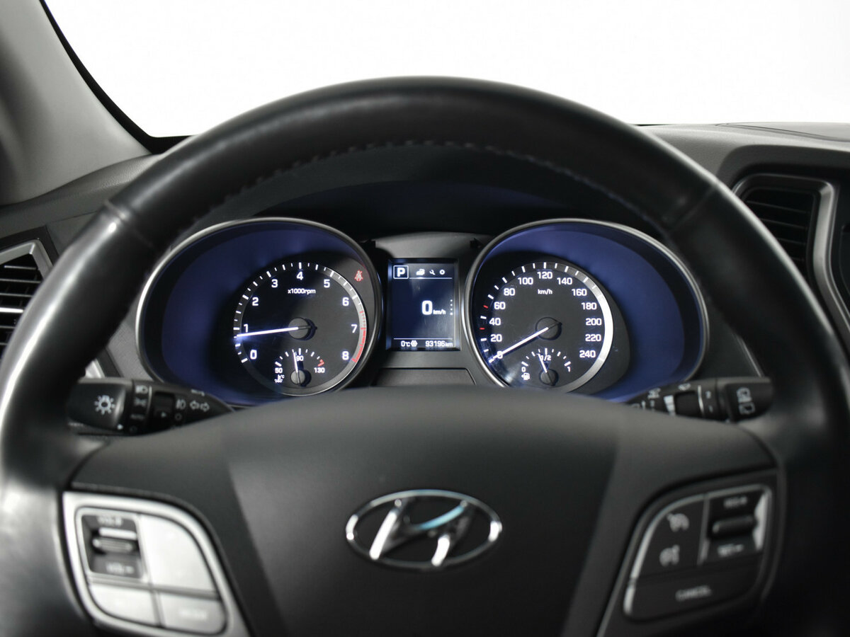 Б/У Хендай Санта Фе 2015 года. Фото: #11