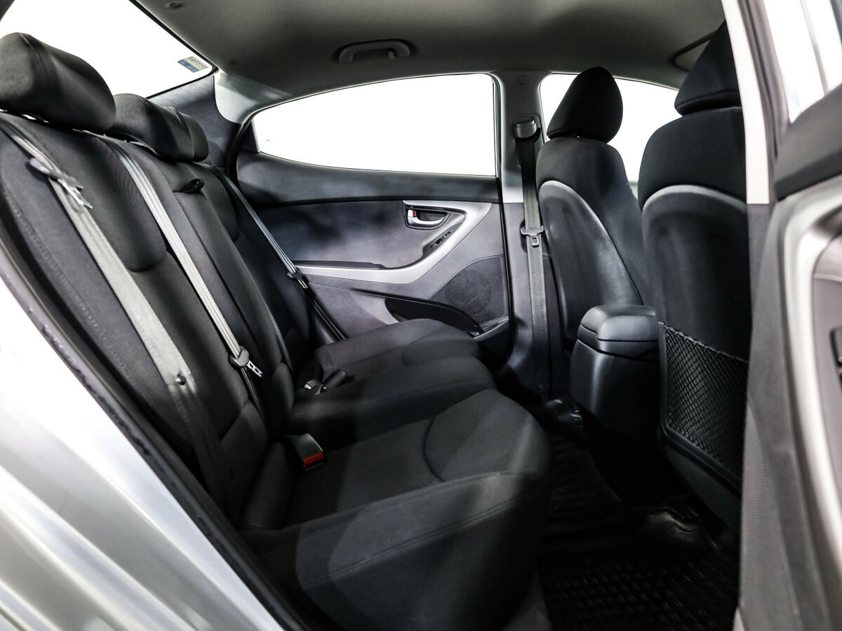 Б/У Хендай Елантра 2015 года. Фото: #15