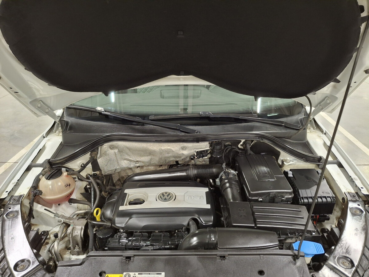 Б/У Фольксваген Тигуан 2016 года. Фото: #8