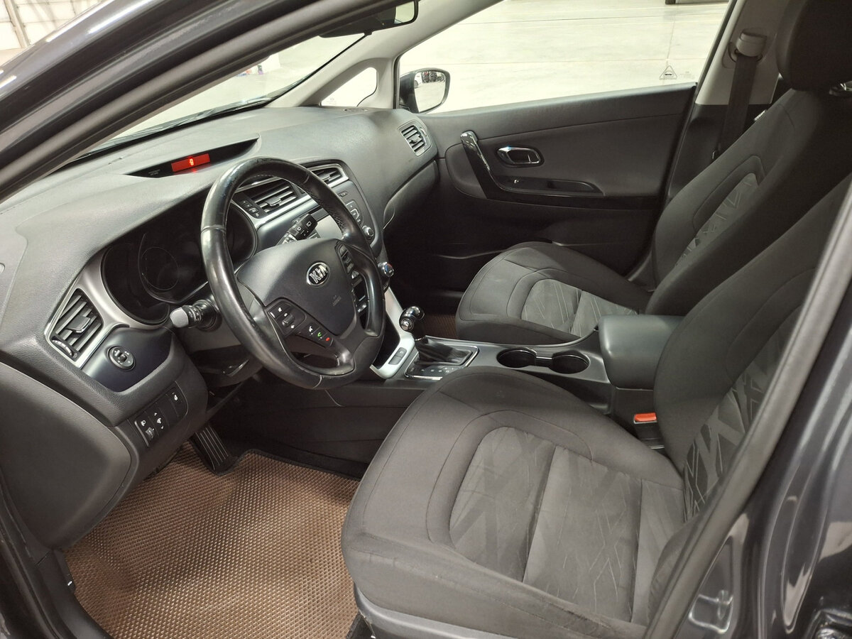 Б/У Киа Сид 2018 года. Фото: #15