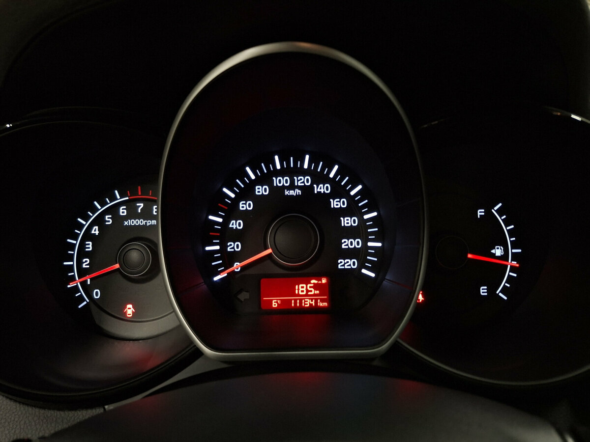 Б/У Киа Рио 2017 года. Фото: #12