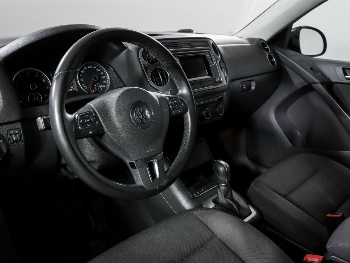 Б/У Фольксваген Тигуан 2016 года. Фото: #12