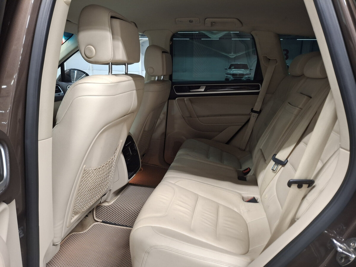 Б/У Фольксваген Туарег 2013 года. Фото: #11